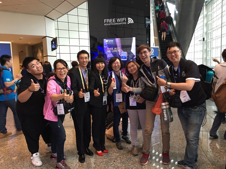 中場休息~和優秀的講師拍張照(這對來自新西蘭的講師雖然年輕,但成績超棒的)