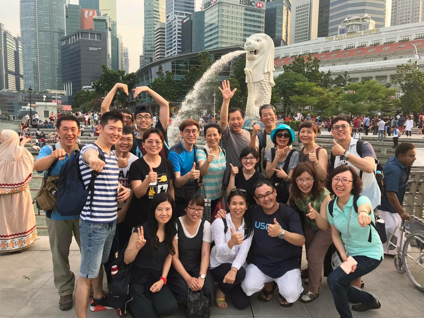 新加坡的魚尾獅~捕獲野生USANA亞太區總裁-應總,哈哈哈!